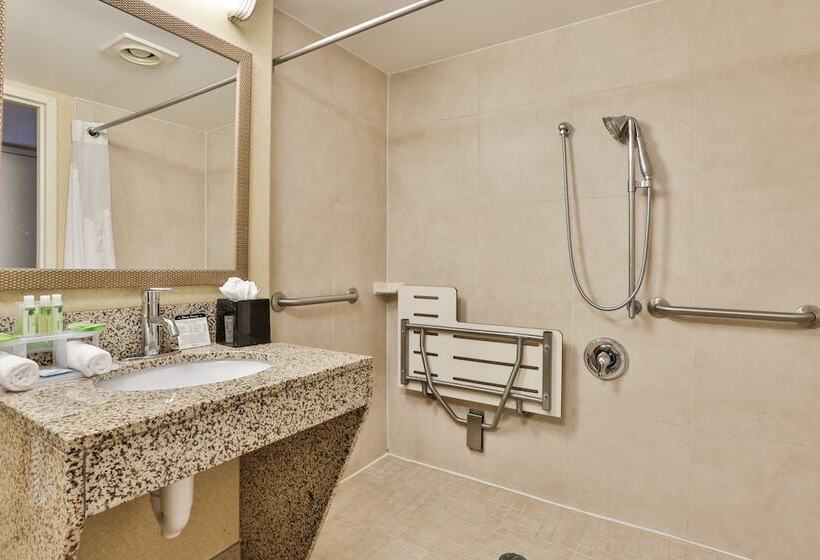 هتل Holiday Inn Express Boston Saugus, An Ihg