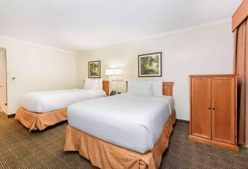 فندق La Quinta By Wyndham Ft Lauderdale Cypress Creek