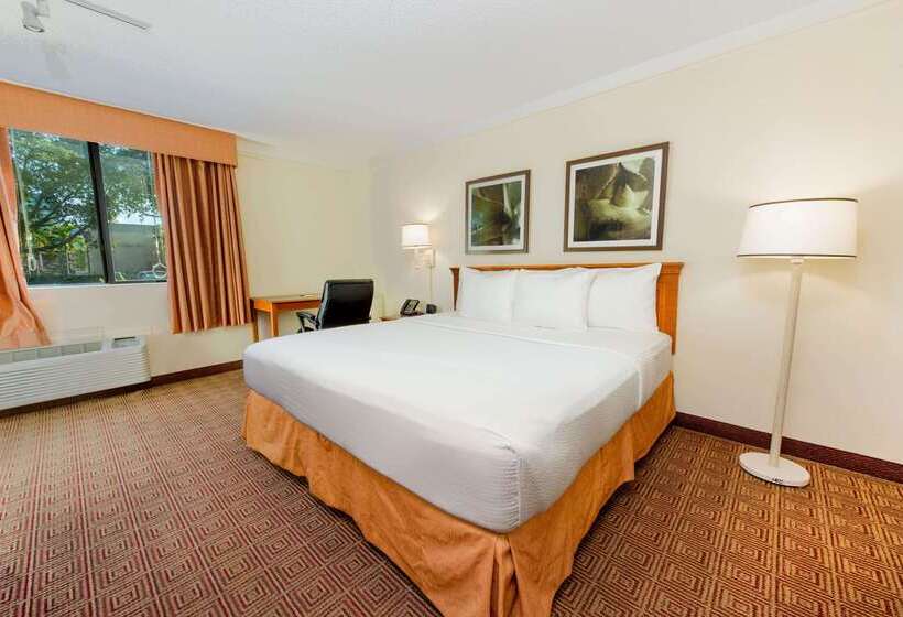 فندق La Quinta By Wyndham Ft Lauderdale Cypress Creek