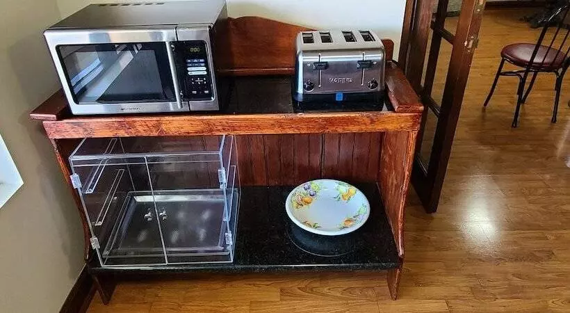 فندق Red Roof Inn & Suites Cornelius   Lake Norman