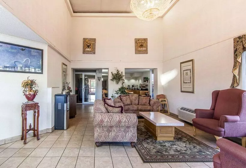 فندق Rodeway Inn