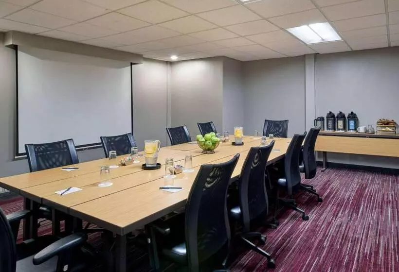 فندق Sonesta Select Minneapolis Eden Prairie