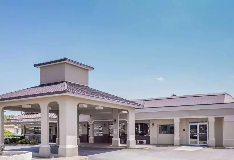 Отель Super 8 By Wyndham Augusta