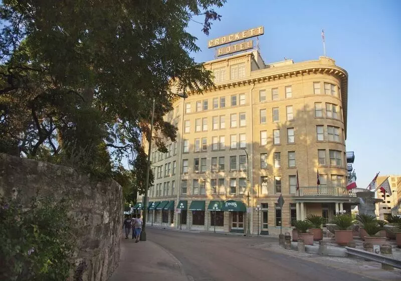 Szálloda The Crockett