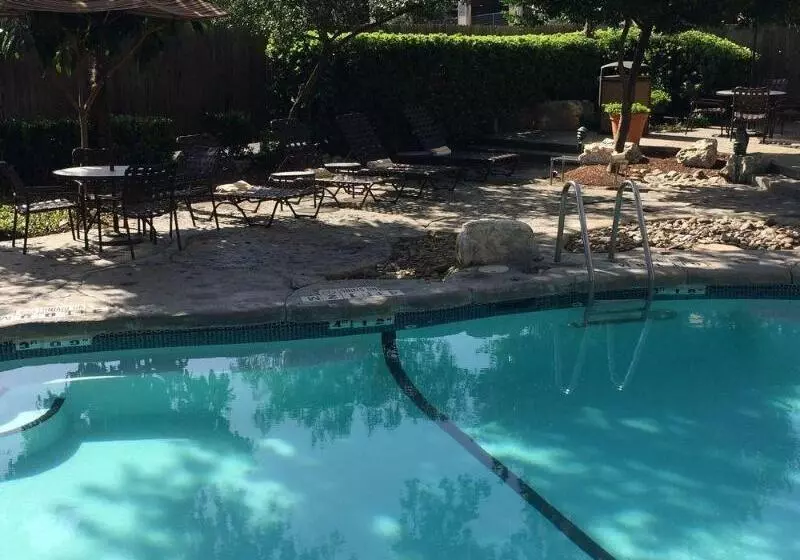 Szálloda The Crockett