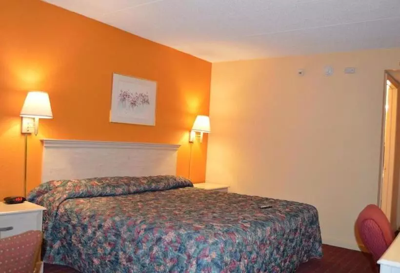 Отель Travelers Inn