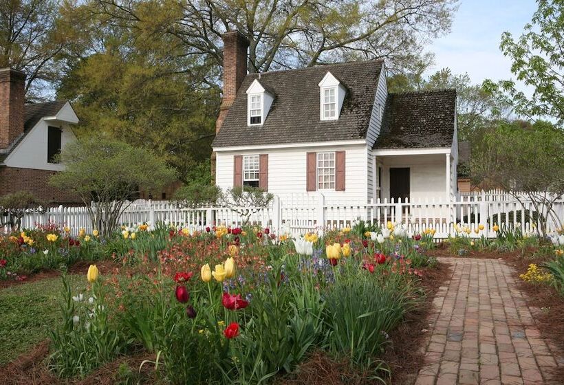 فندق Williamsburg Suites