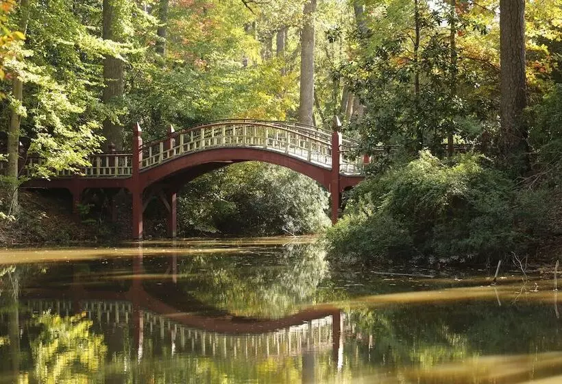 酒店 Williamsburg Suites