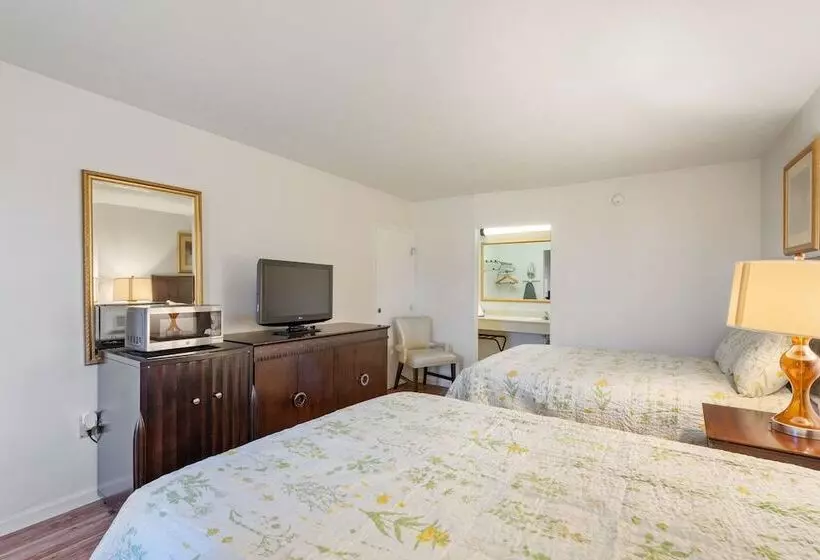 酒店 Williamsburg Suites