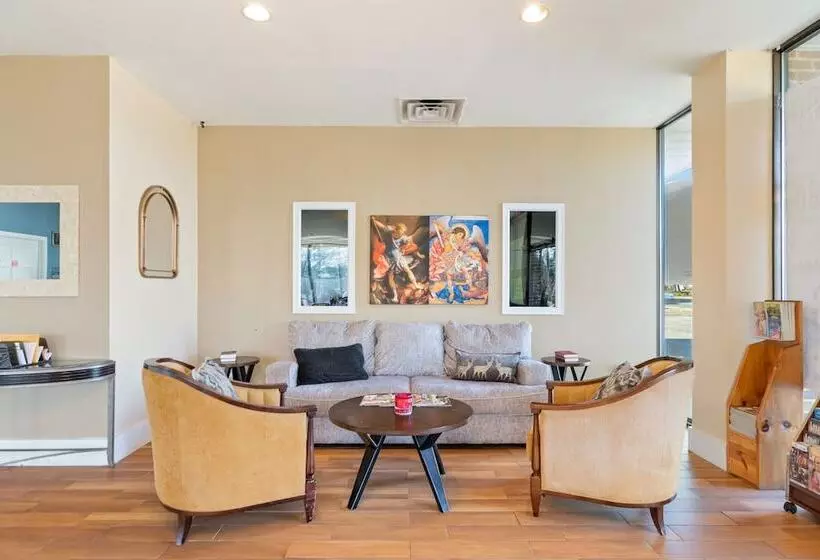 酒店 Williamsburg Suites