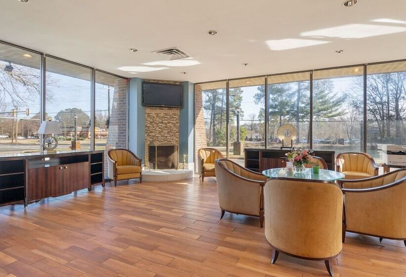 فندق Williamsburg Suites