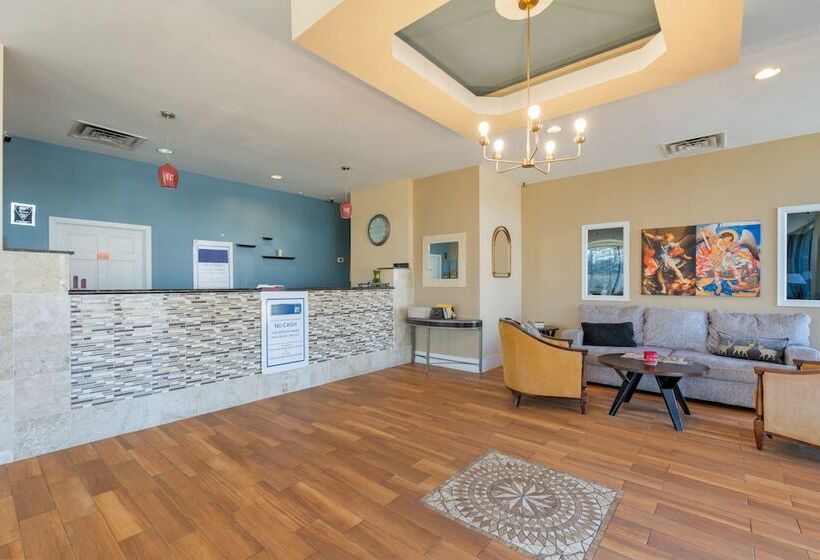 فندق Williamsburg Suites