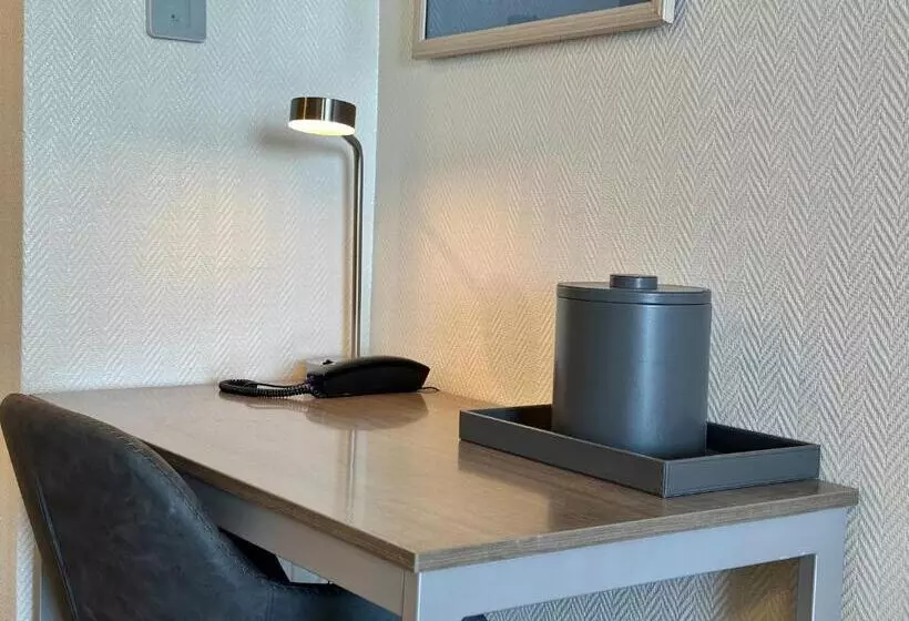 منتجع Skybeach Hotel And Marina