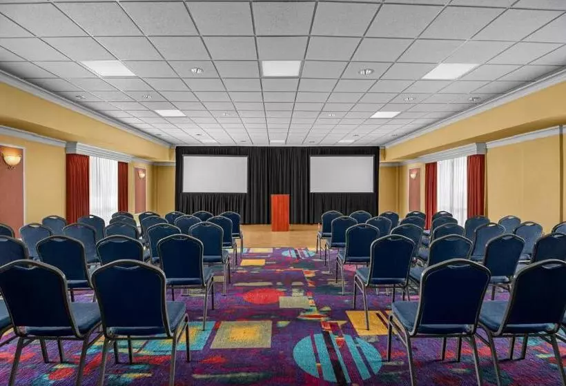 Dolphin Beach Resort