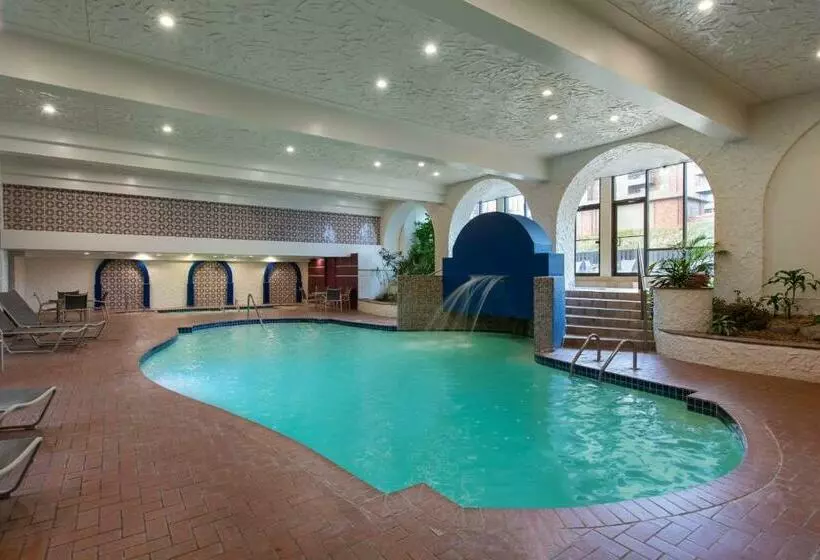 ホテル Aksarben Suites, A Trademark Collection