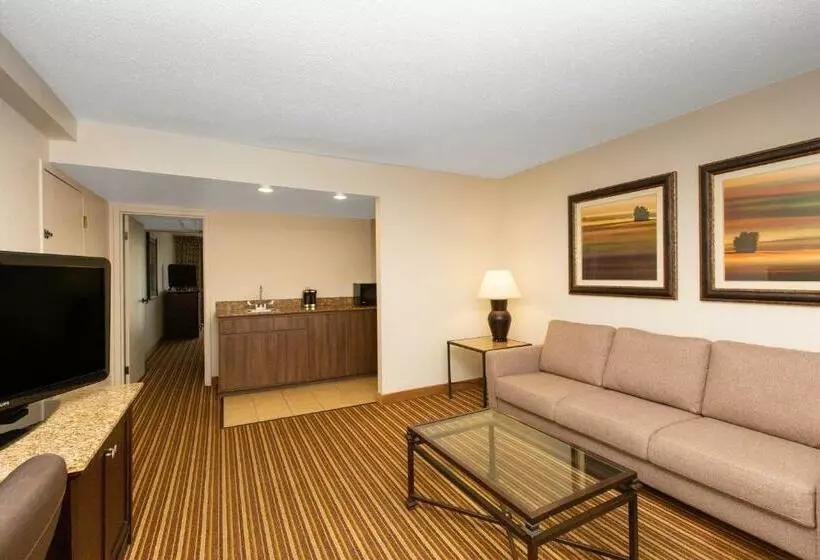 ホテル Aksarben Suites, A Trademark Collection