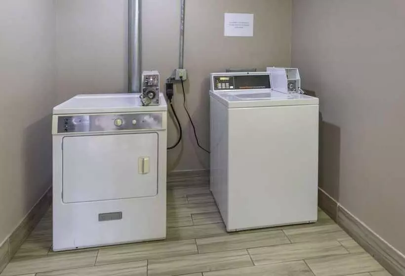 Bridgepointe Inn & Suites By Bphotels, Council Bluffs, Omaha Area