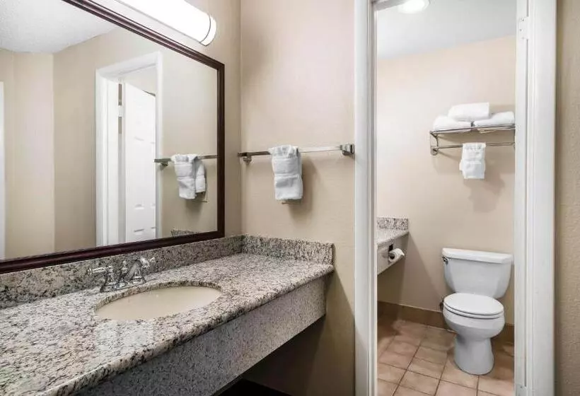 ホテル Oasis Inn Tacoma