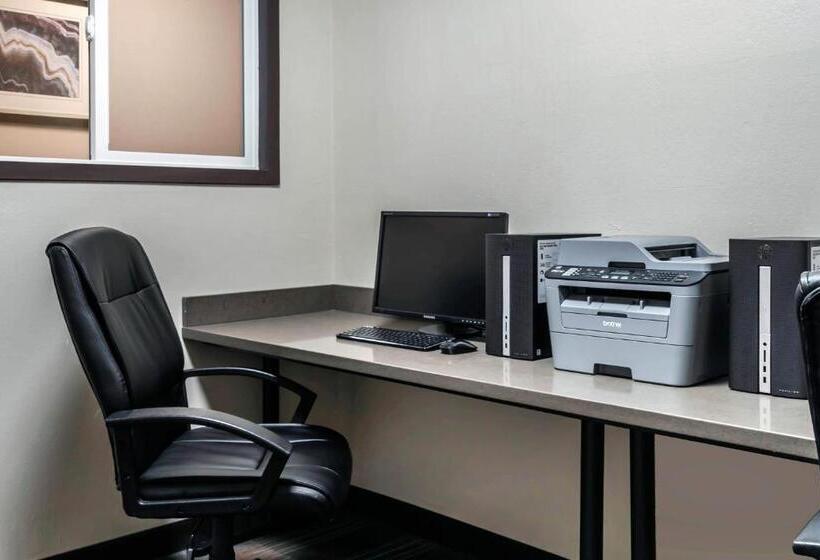 هتل Oasis Inn Tacoma