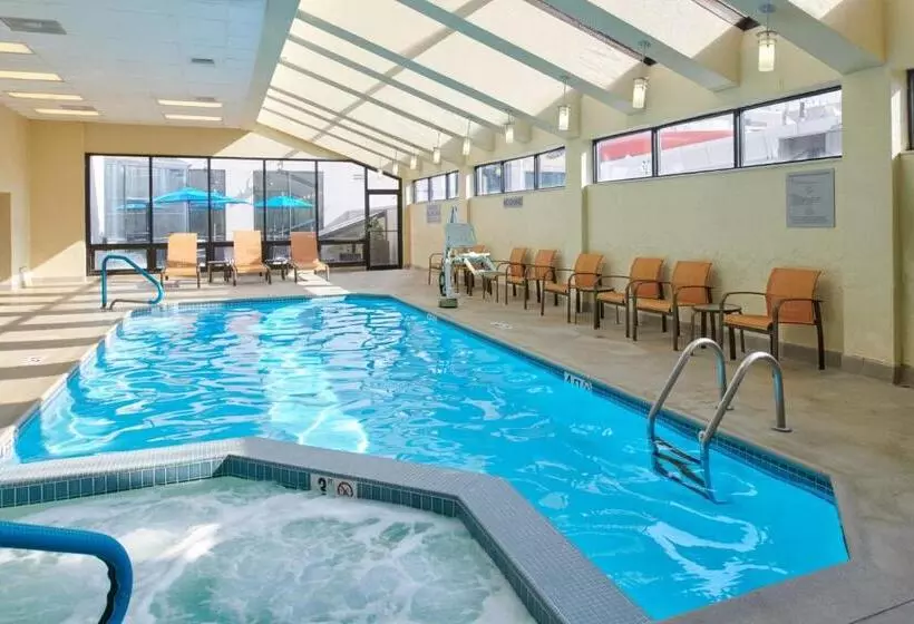 酒店 Courtyard Columbus Downtown