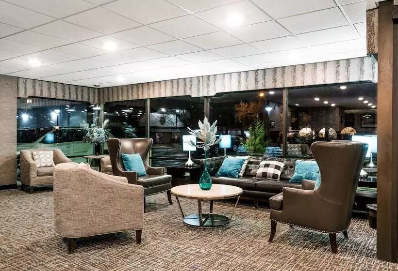 Days Hotel By Wyndham University Ave Se