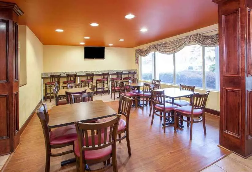 Hotelli Days Inn By Wyndham Mariettaatlantadelk Road