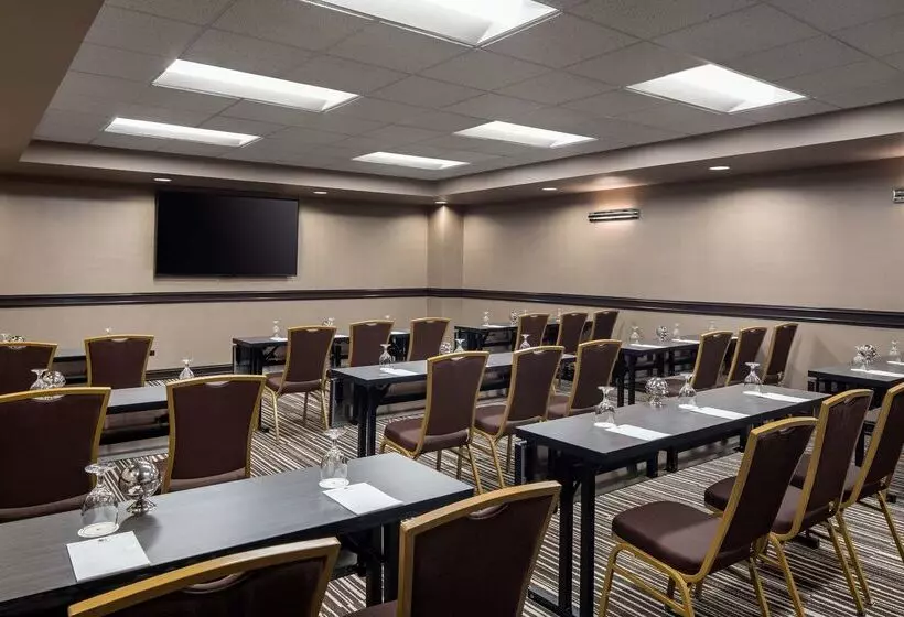 فندق Doubletree By Hilton Denver Tech Center