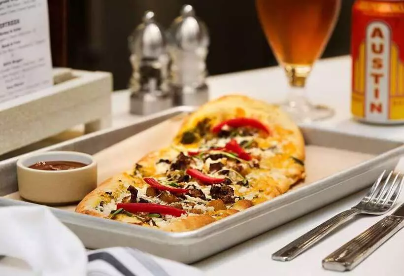 Hotel Embassy Suites By Hilton Austin Downtown South Congress