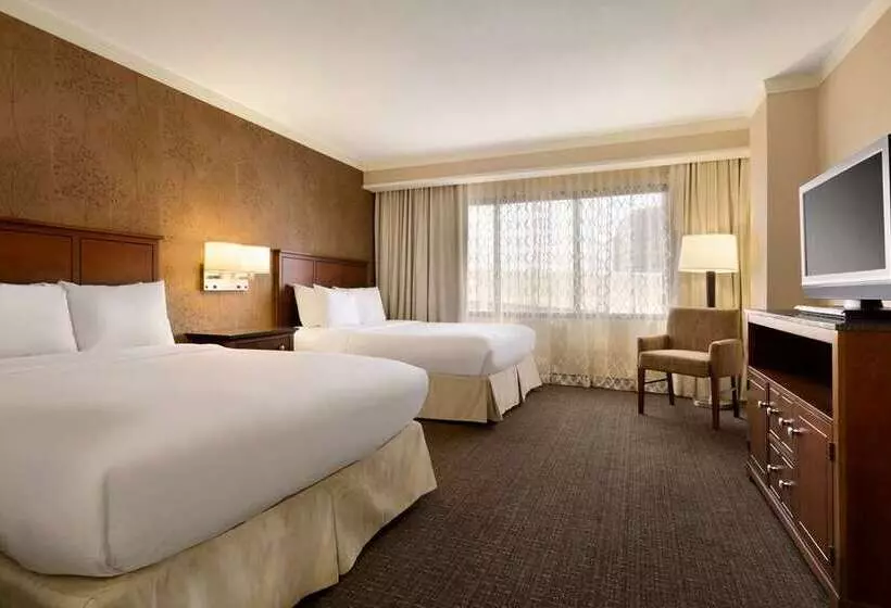 Hotel Embassy Suites By Hilton Austin Downtown South Congress