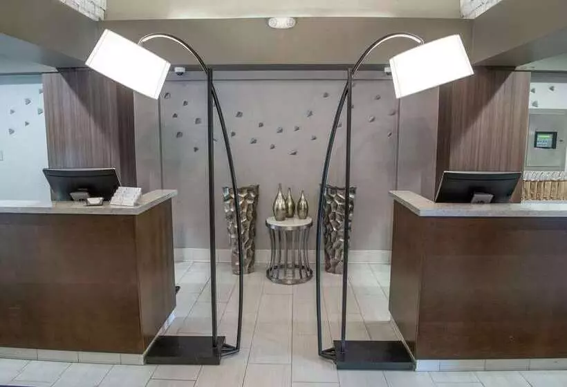 فندق Embassy Suites By Hilton Chicago Schaumburg Woodfield