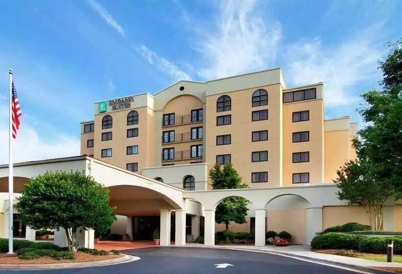 ホテル Embassy Suites By Hilton Greensboro Airport