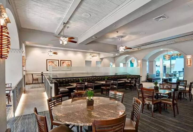 בית מלון כפרי Embassy Suites By Hilton Miami International Airport