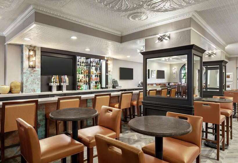 Отель Embassy Suites By Hilton Santa Ana Orange County Airport