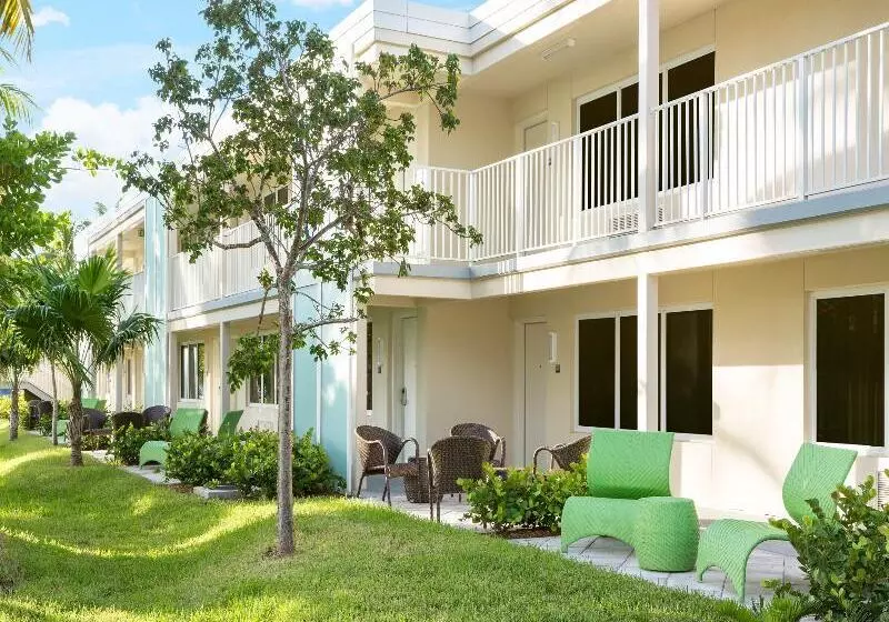 Otel Fairfield Inn & Suites By Marriott Key West At The Keys Collection