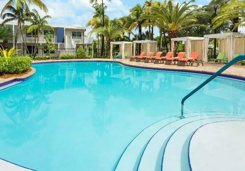 Otel Fairfield Inn & Suites By Marriott Key West At The Keys Collection