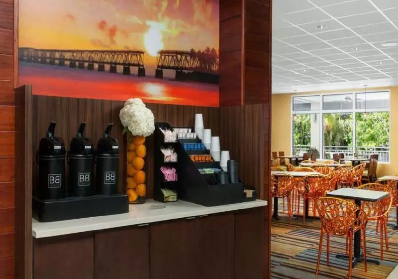Otel Fairfield Inn & Suites By Marriott Key West At The Keys Collection
