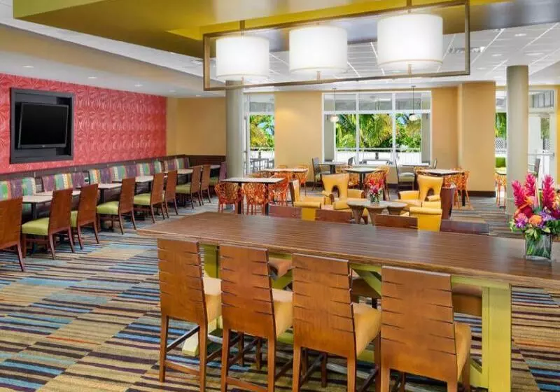 Otel Fairfield Inn & Suites By Marriott Key West At The Keys Collection