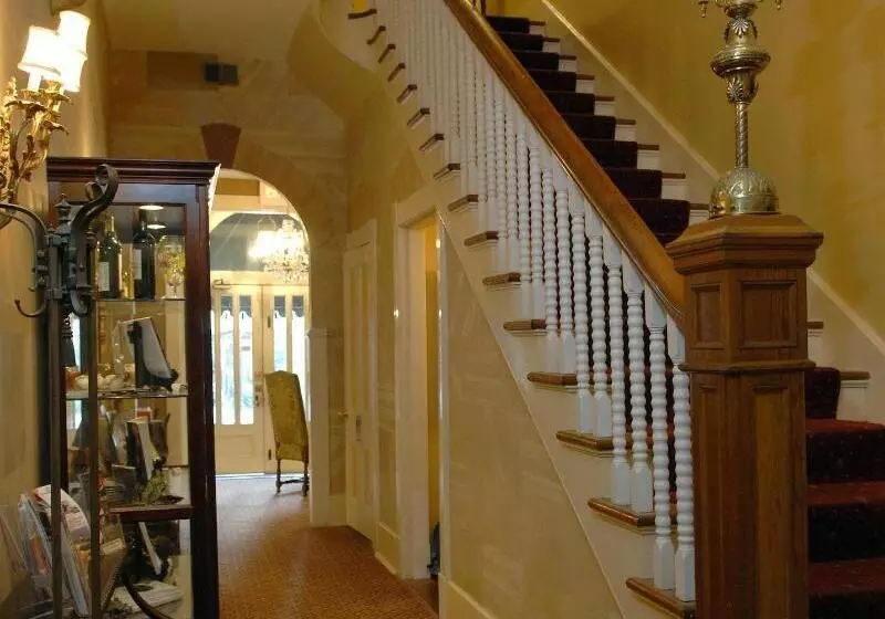 فندق Foley House Inn