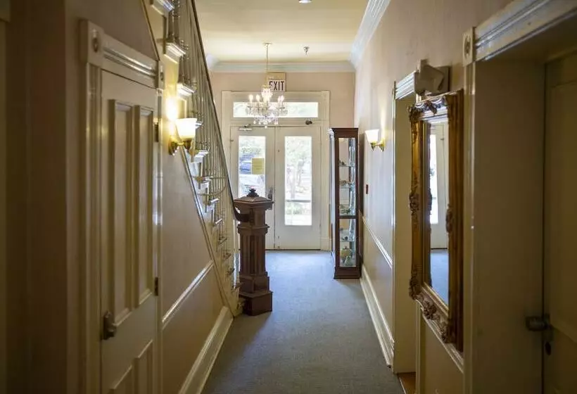 فندق Foley House Inn