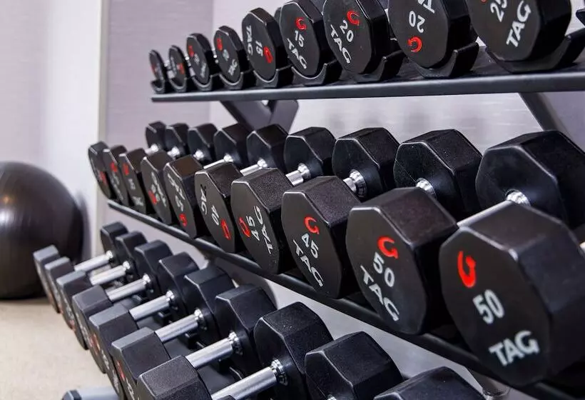 Szálloda Hampton Inn Newark Airport