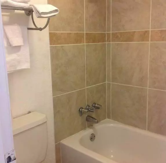 هتل Houston Inn And Suites