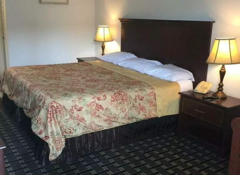 هتل Houston Inn And Suites