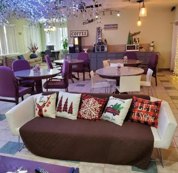 هتل Houston Inn And Suites