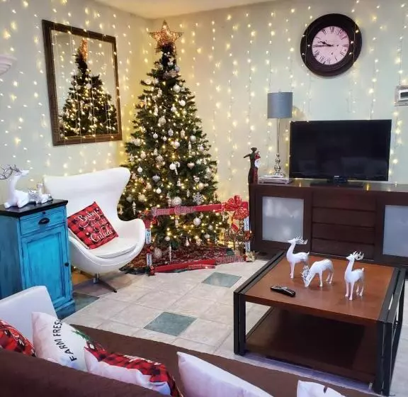 هتل Houston Inn And Suites