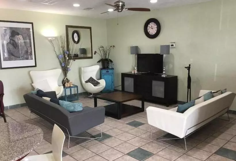 هتل Houston Inn And Suites