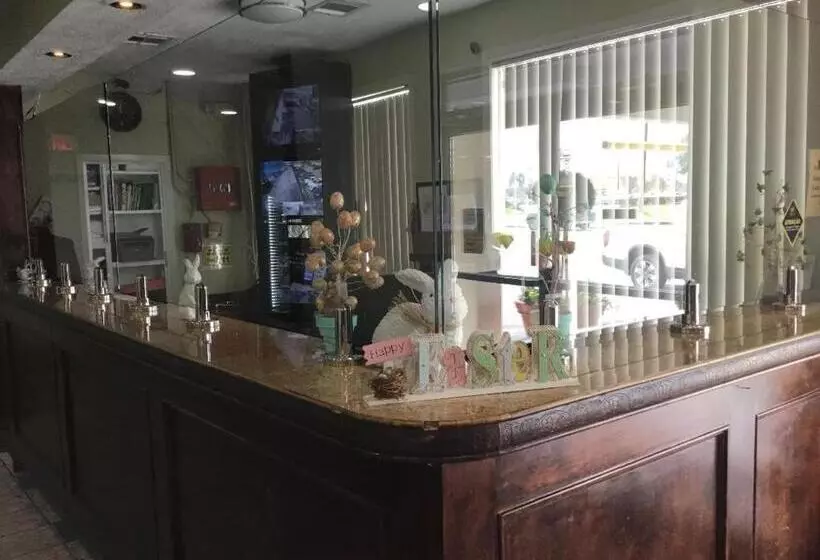 هتل Houston Inn And Suites