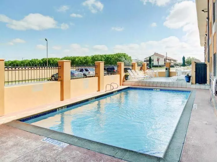 Szálloda Quality Inn Dfw Airport North