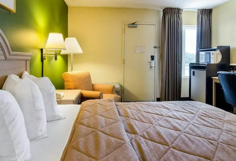 فندق Quality Inn 