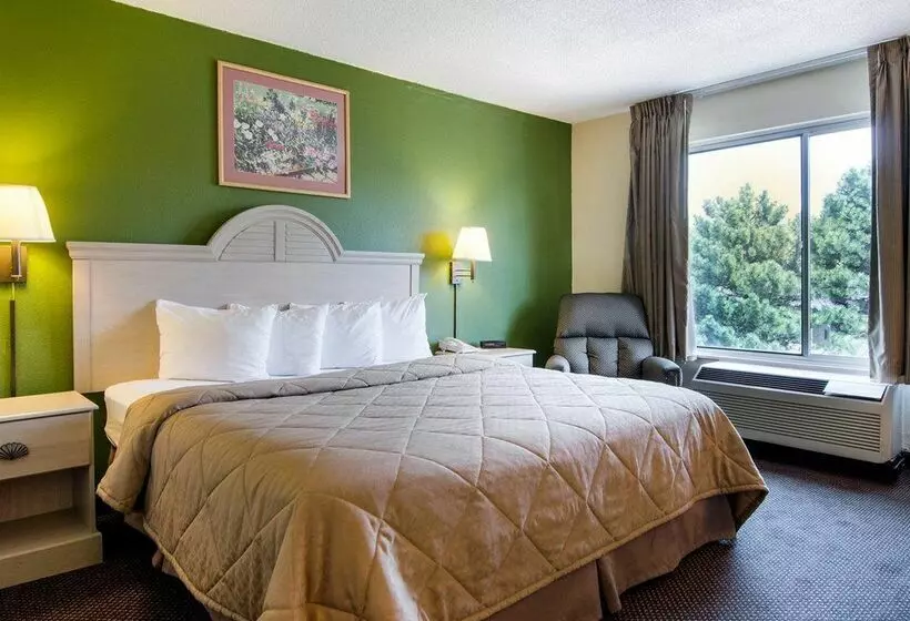 فندق Quality Inn 