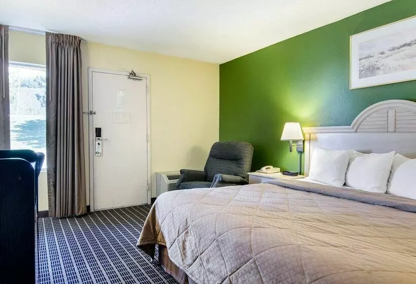 فندق Quality Inn 